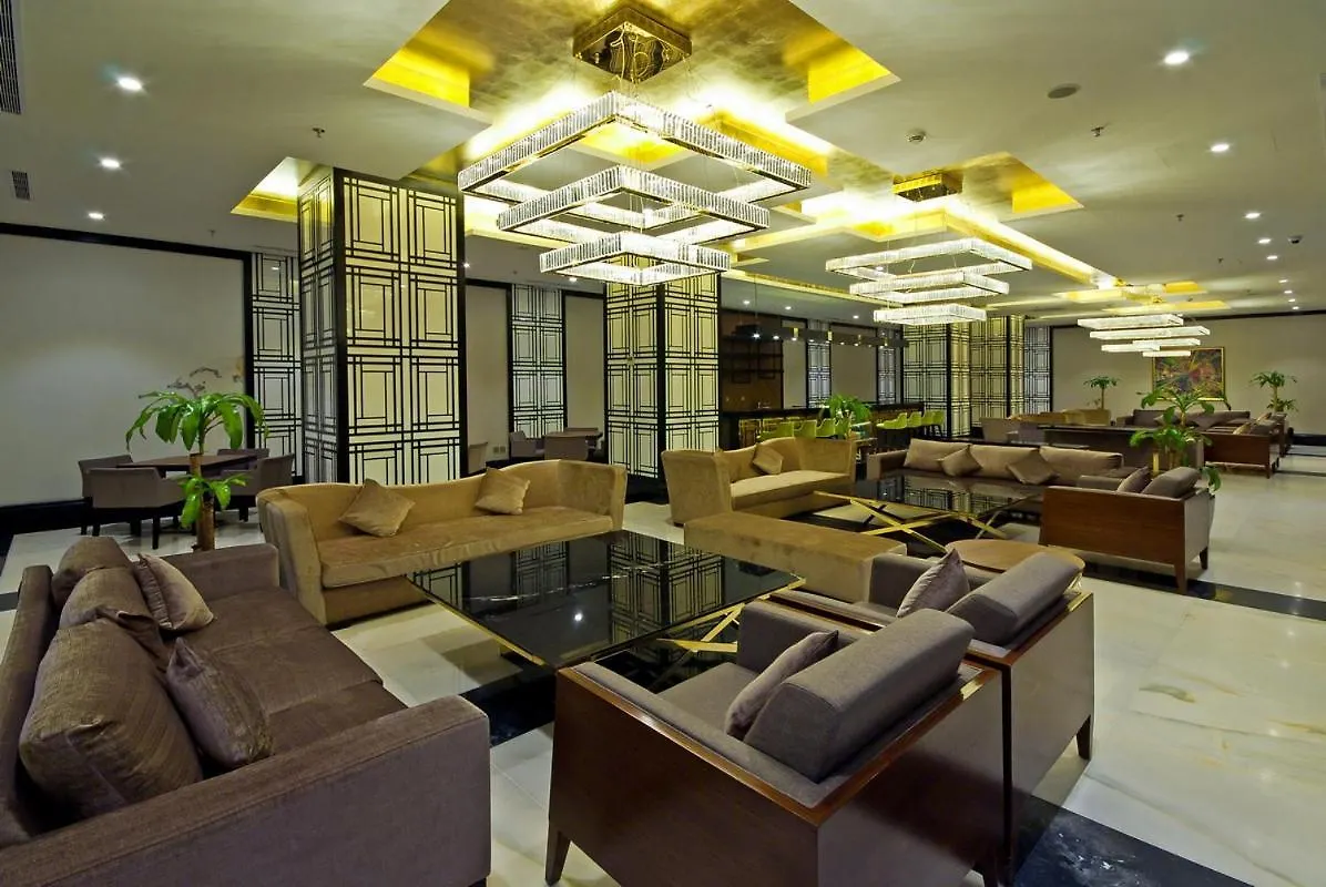 ***  Ramada Zad Al Qasr Hotel Mekke Suudi Arabistan