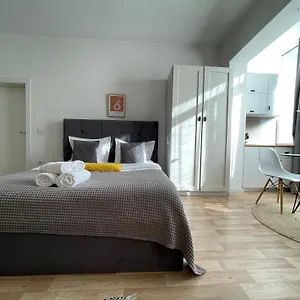  Daire Bricks Arnavutluk