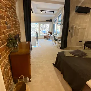  Daire Courthouse Slavi Bulgaristan