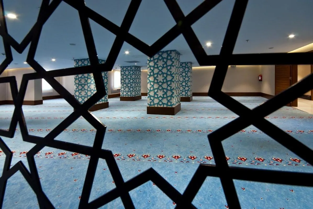 ***  Ramada Zad Al Qasr Hotel Mecca Saudi Arabia